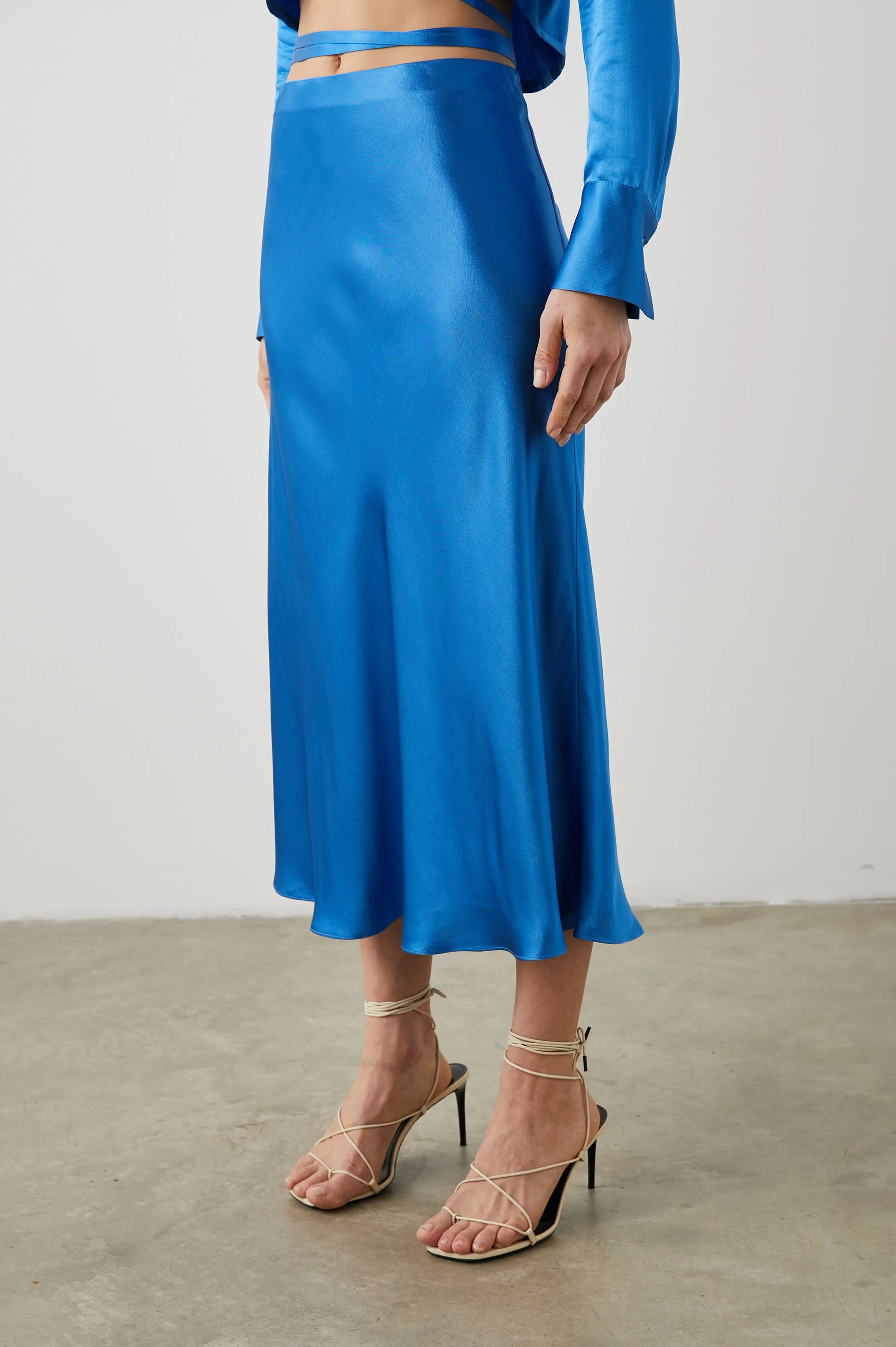 ANYA SKIRT - COBALT Rails