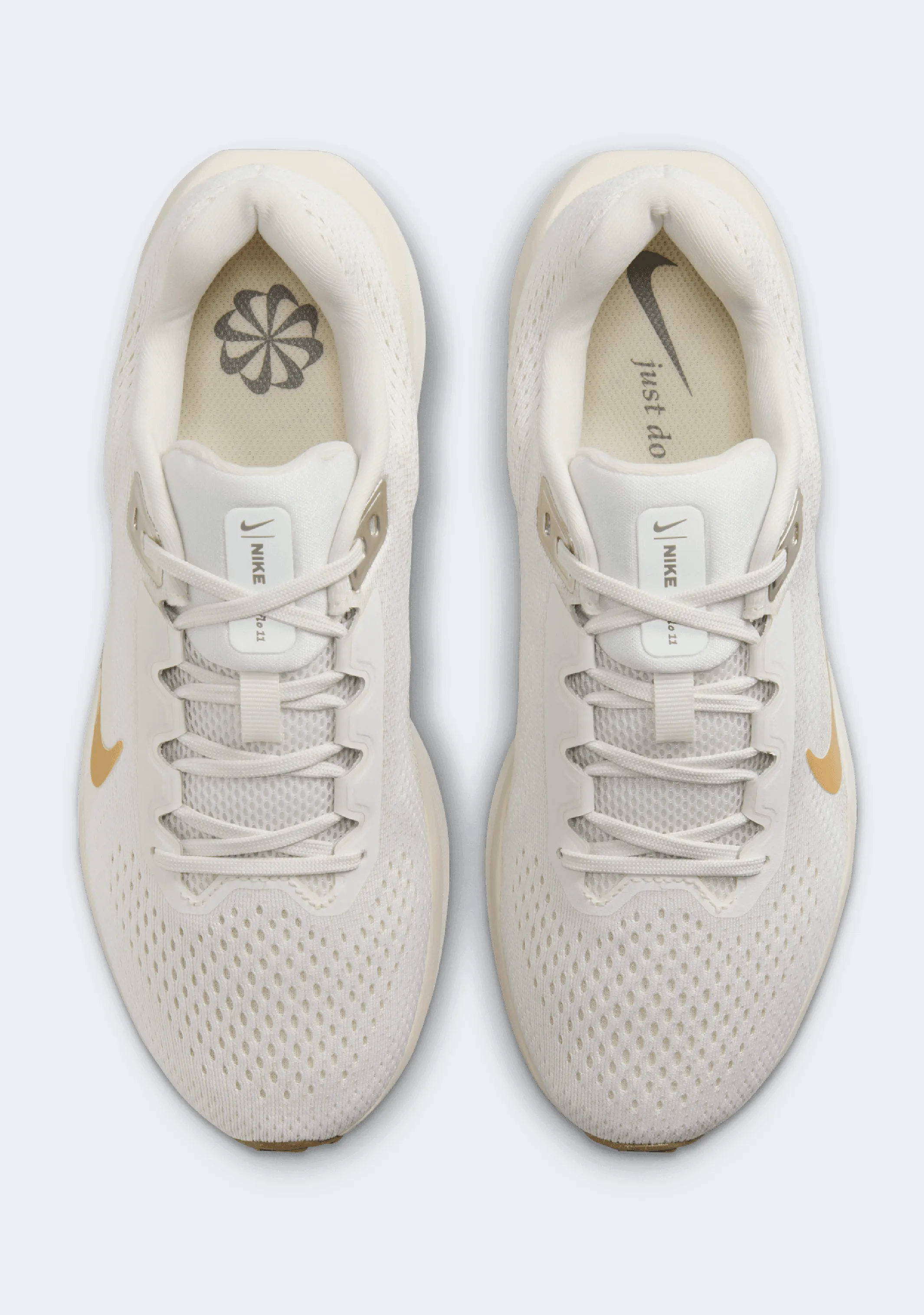 Nike Women's Air Winflo 11