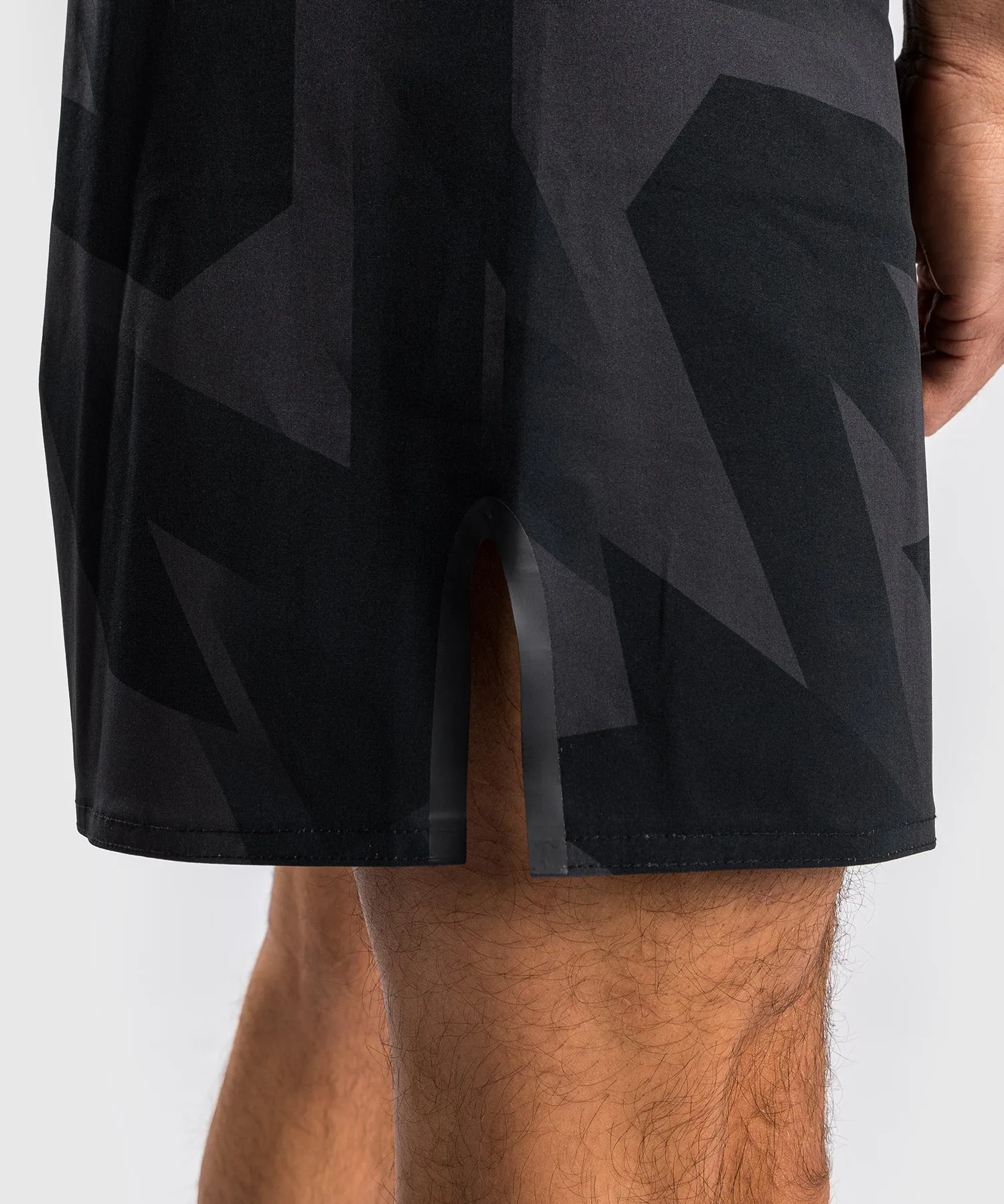 Venum Razor Fightshorts - Black/Gold
